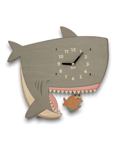 shark wall pendulum clock